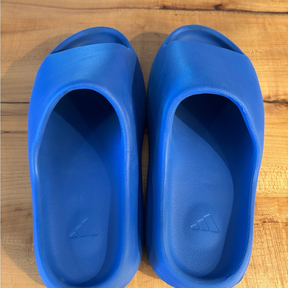Yeezy slides